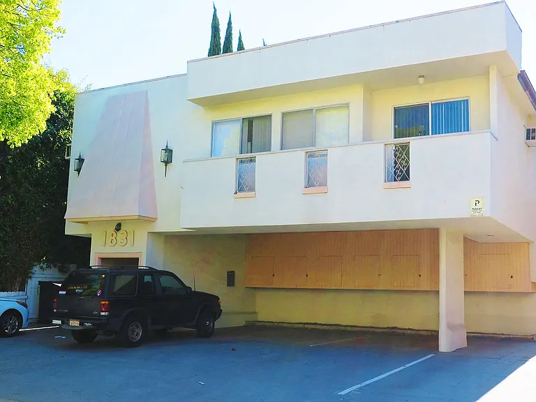 1831 Glendon Ave — Photo 2