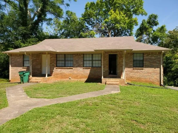 809 Madison Ave APT B, Tuscumbia, AL 35674