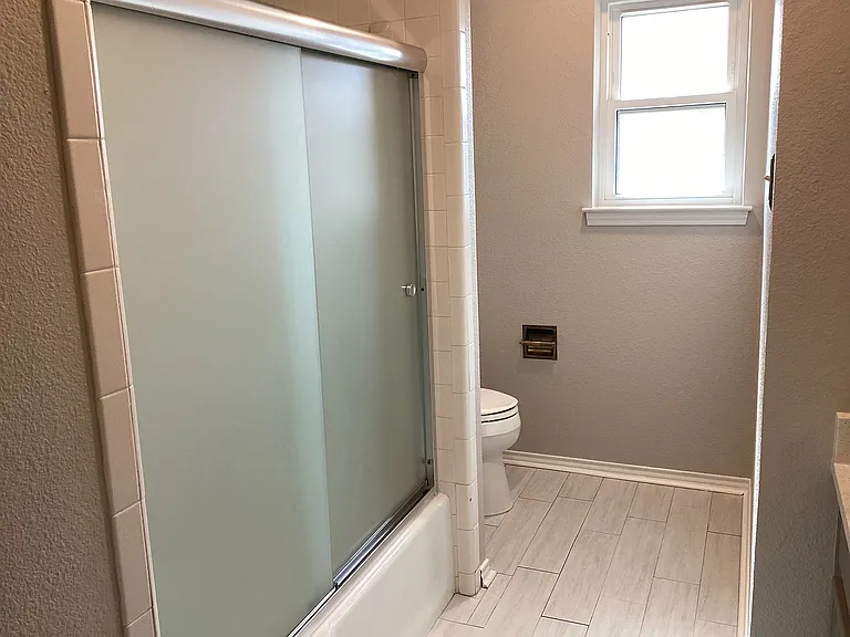 2841 Southridge Dr — Photo 24