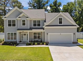 200 Heron Bay Ln, Chesapeake, VA 23323