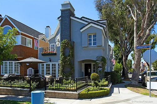 441 Carnation Ave Photo 1