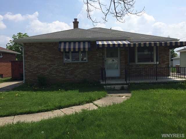 1st image of 67 Laura Ct