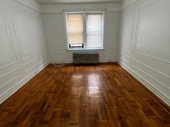 2610 Glenwood Road image 1 of 8