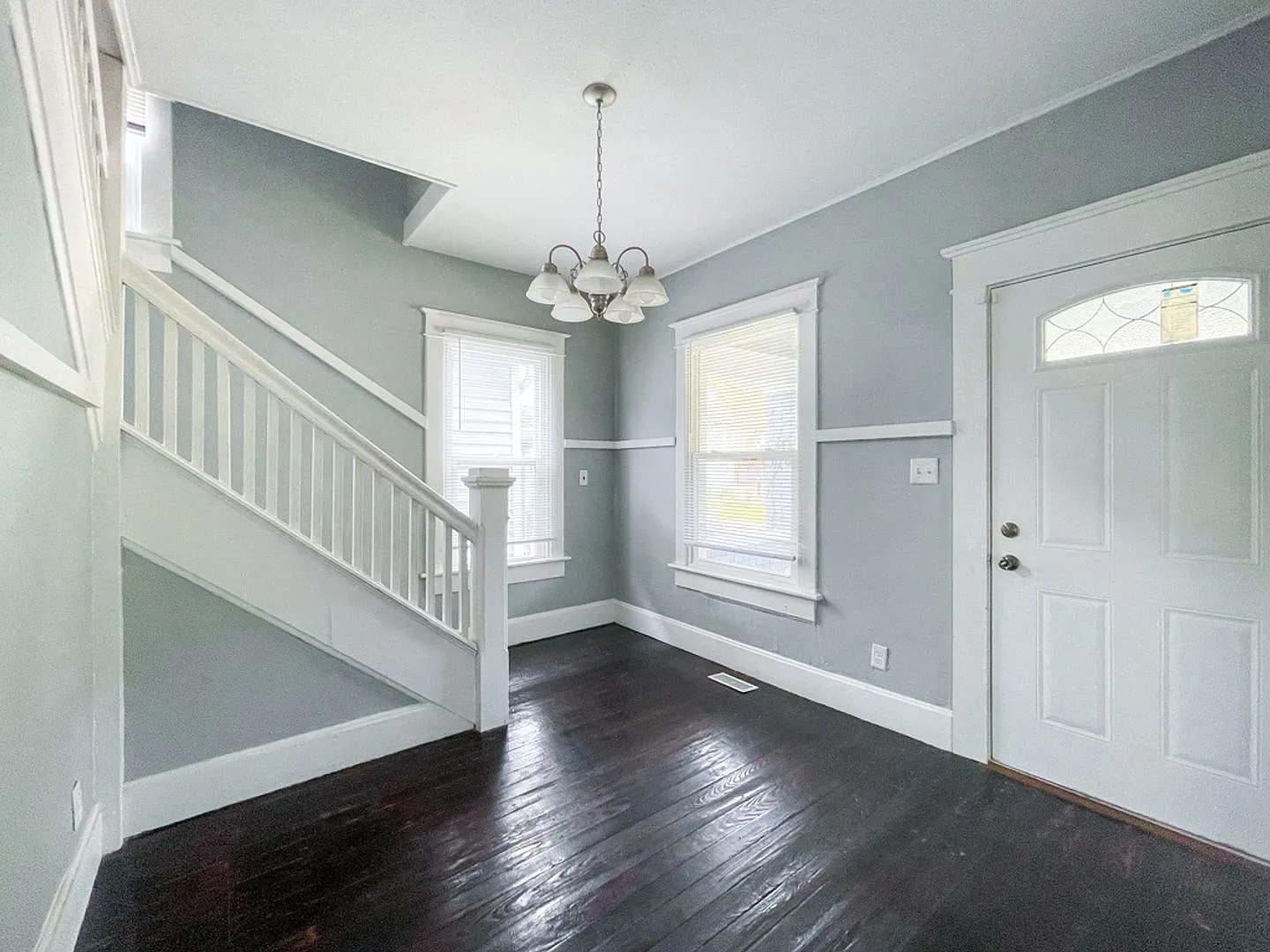 842 N Oakland Avenue — Photo 4