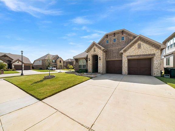 2nd image of 4616 Plumeria Dr