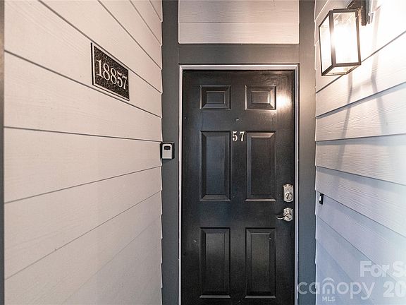 2nd image of 18857 Vineyard Point Ln