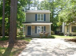 520 Crooked Creek Ct, Fayetteville, NC 28301