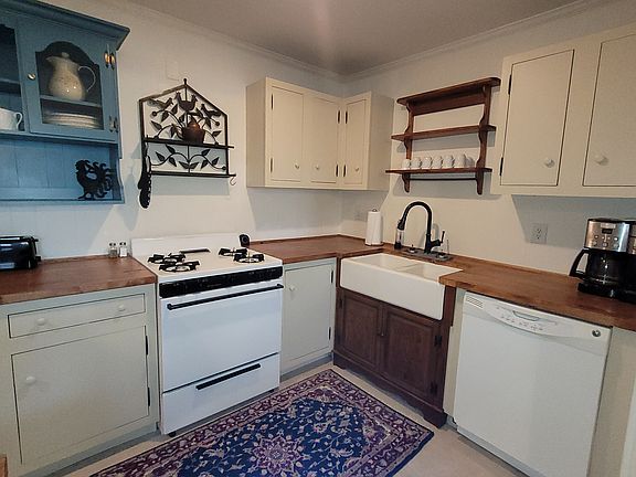 5th image of 7100 Namozine Rd #2