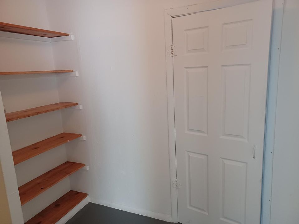 bedroom entrance