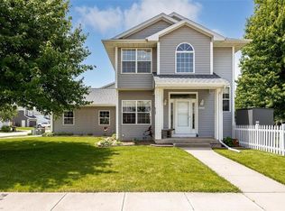 1662 Hemingway Ln, Iowa City, IA 52240
