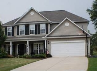 415 Woodsberry Shoals Dr, Duncan, SC 29334