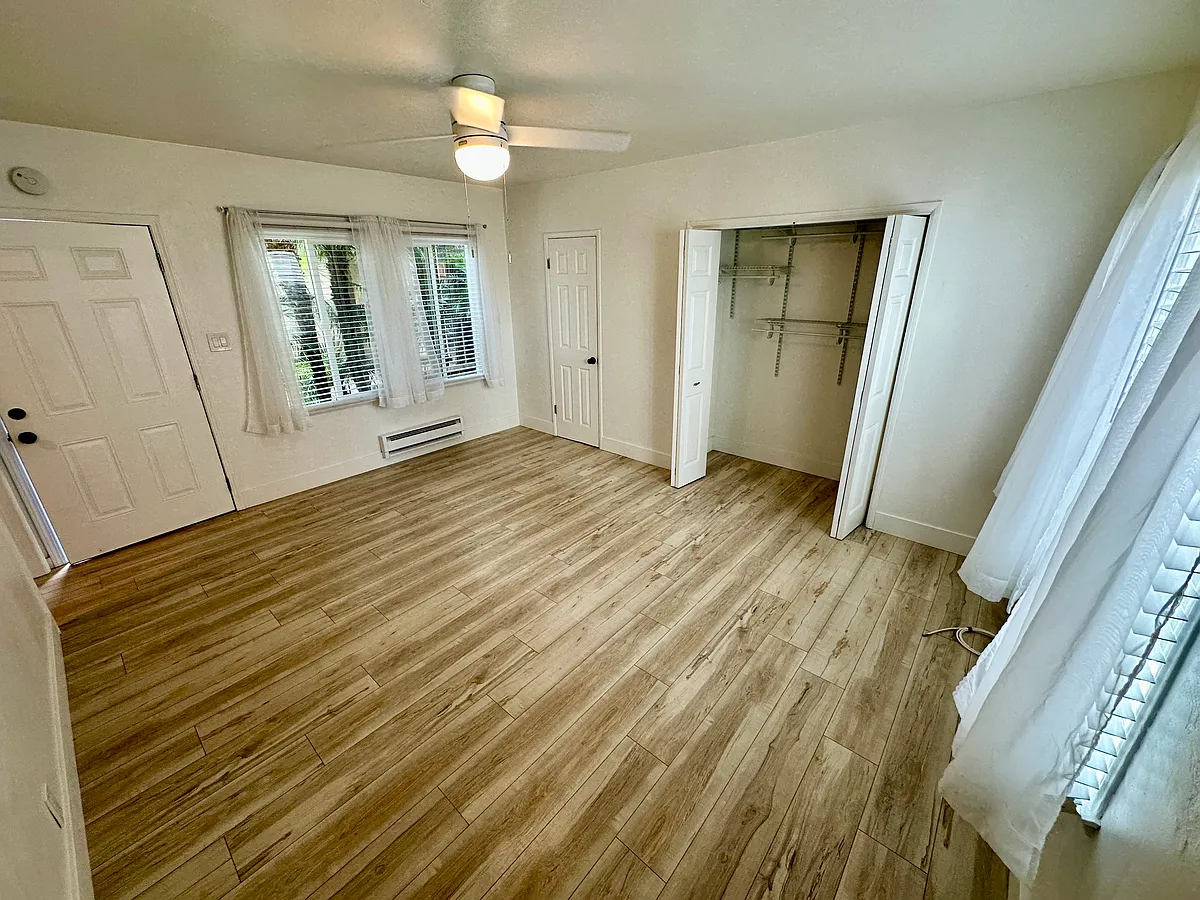 Building Photo - 1705 S Myers St #6