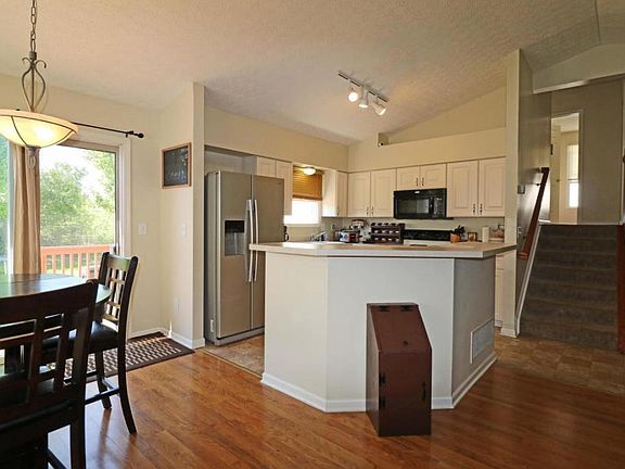 4th image of 5915 Weston Woods Dr