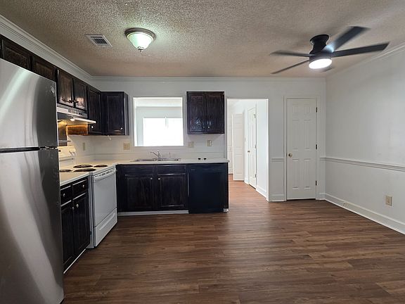 3rd image of 3114A Fernridge Dr