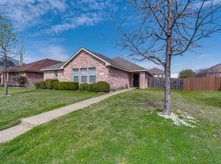 315 Quail Run Rd, Red Oak, TX 75154