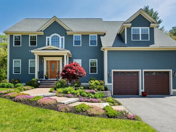 6 Macintosh Rd, Bedford, MA 01730