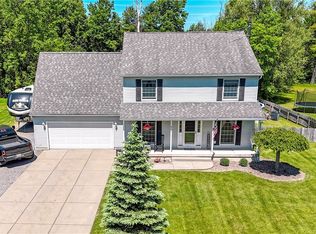 6138 Versailles Rd, Lake View, NY 14085
