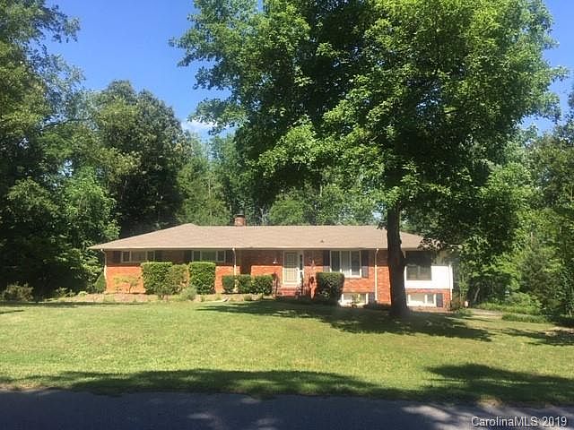 1st image of 326 Rollingwood Dr