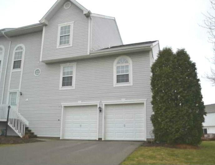 1st image of 811 Sunset Cir