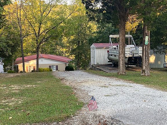2nd image of 7605 Labrador Dr