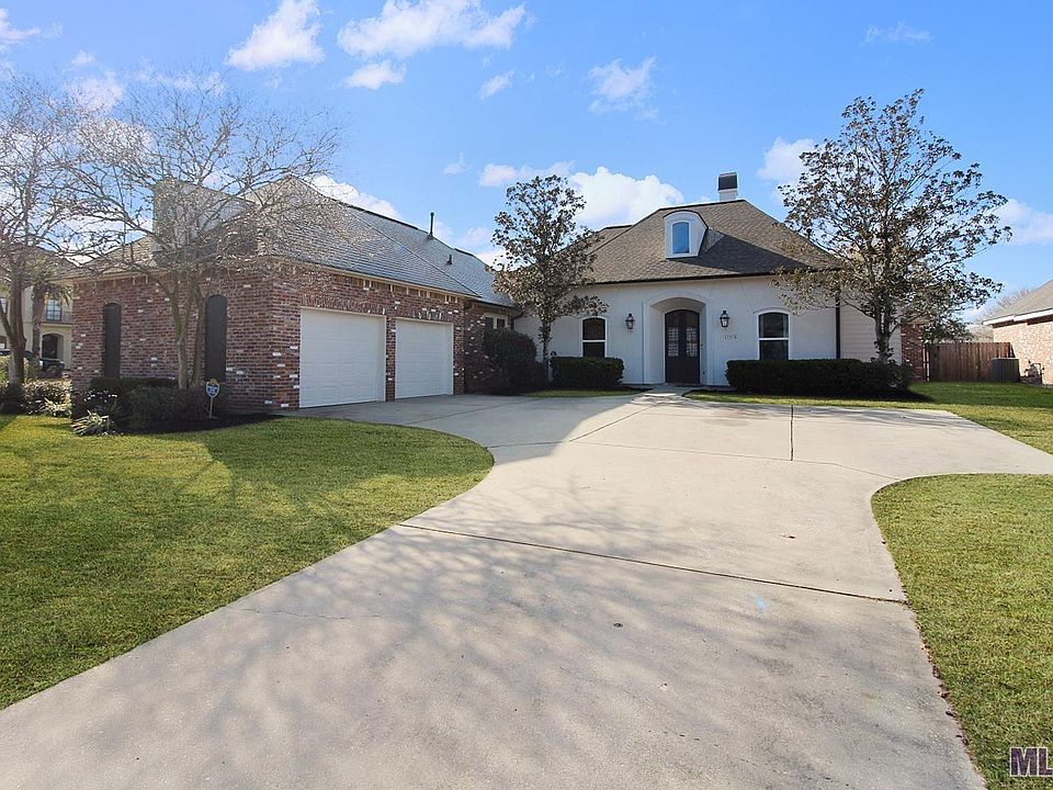 1st image of 13575 Lakeway Dr