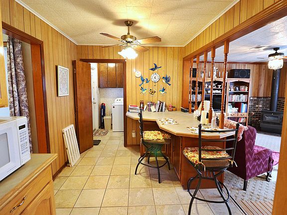 4th image of 132 Glenmor Dr #1
