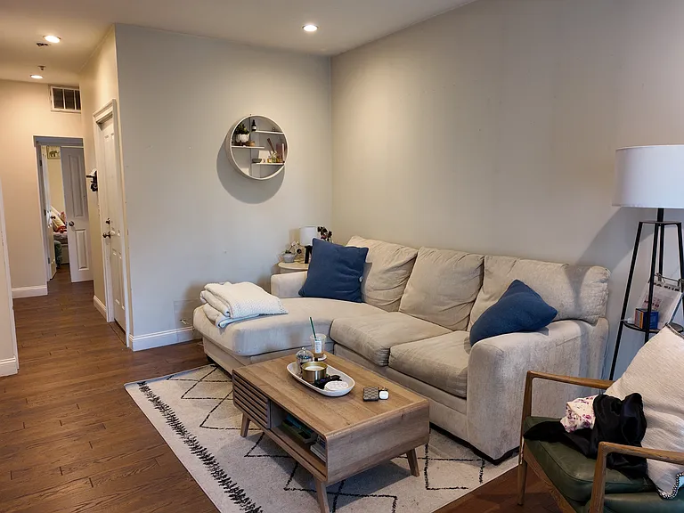 7 Loring St #2 — Photo 10
