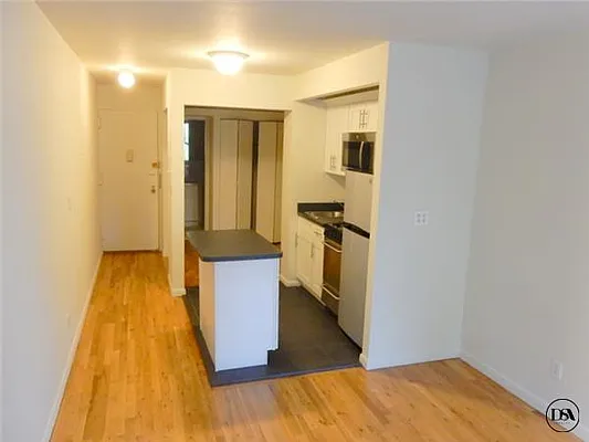 Rented by DSA Realty | media 7