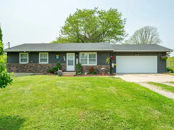 927 E 7th St S, Newton, IA 50208