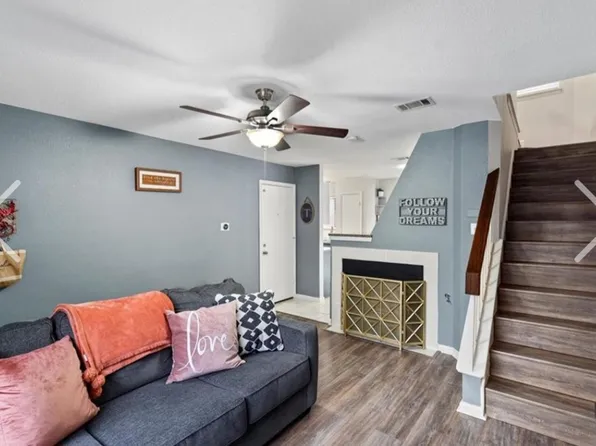 1009 Markham Ln APT A, Austin, TX 78753