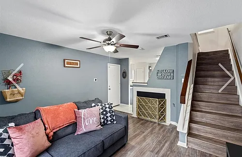 1009 Markham Ln #A Photo 1