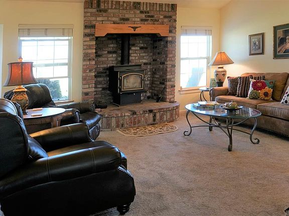 4th image of 10950 Carey Ln