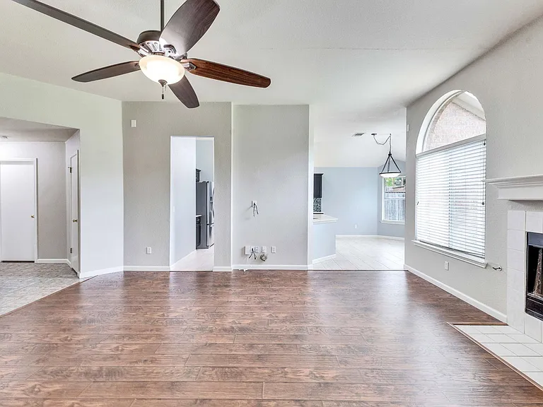 6412 Convict Hill Rd — Photo 38