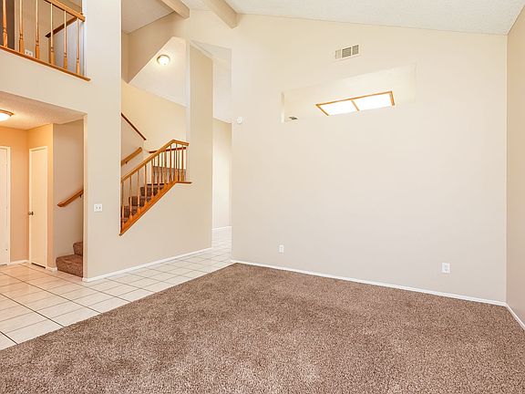 5th image of 26206 Dardanelle Ct