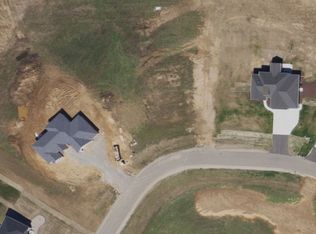 2835 Stone Creek Cir, Green Bay, WI 54313