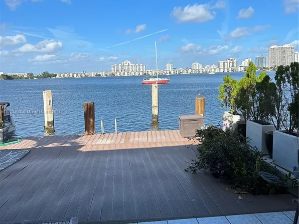 2781 NE 165th Ter #22, North Miami Beach, FL 33160