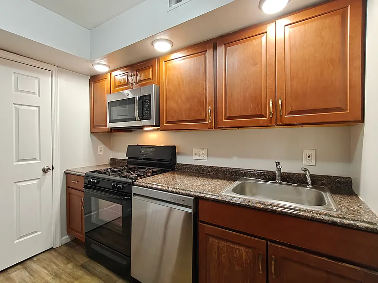 60 Farmhouse Rd — Photo 5