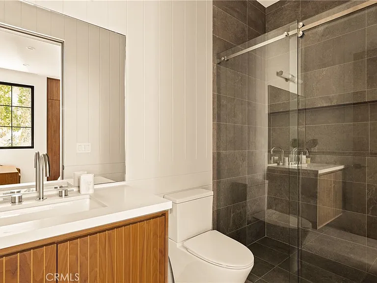 4930 Edgerton Ave — Photo 19