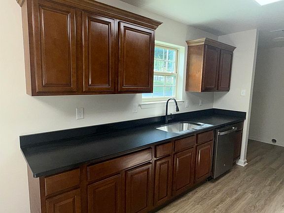 5th image of 1321 W 23rd St