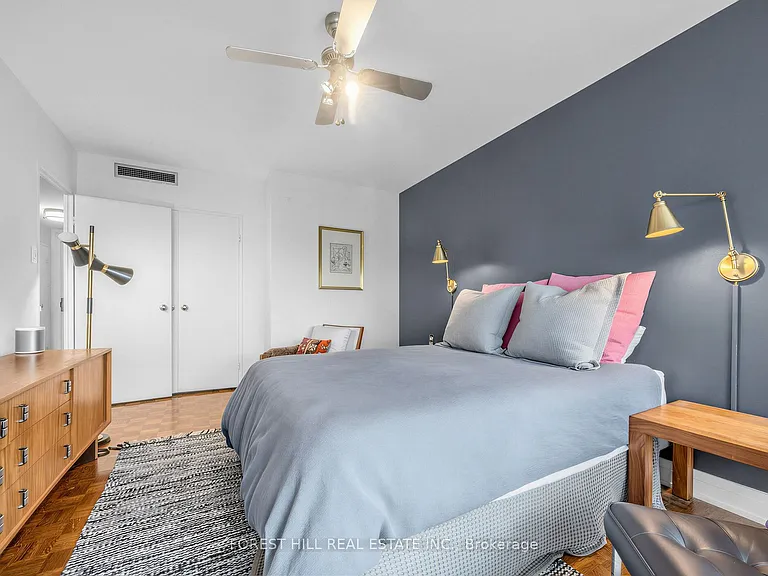 190 Saint George St #1006 — Photo 16