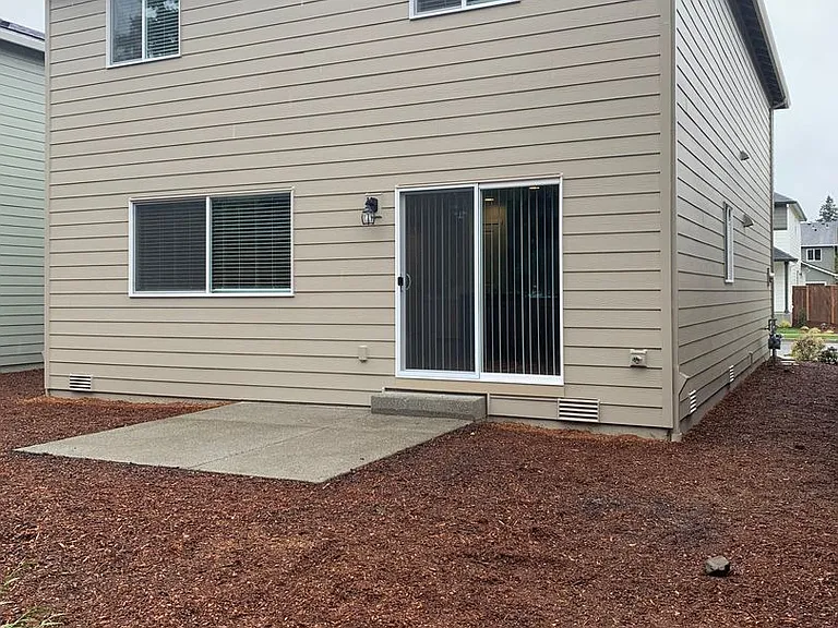 537 NE 138th Pl — Photo 35
