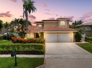 300 SW 15th Dr, Boca Raton, FL 33432