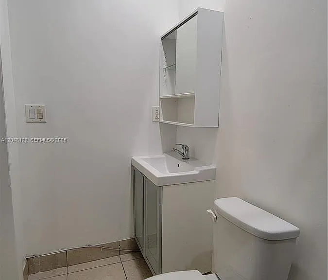 14200 NE 15th Ave — Photo 8