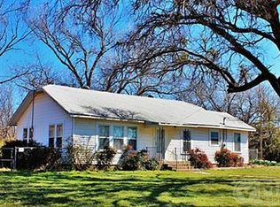 819 Main St, Meridian, TX 76665