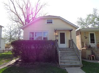 10910 S Troy St, Chicago, IL