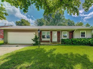 14660 Fox Manor Dr, Florissant, MO 63034