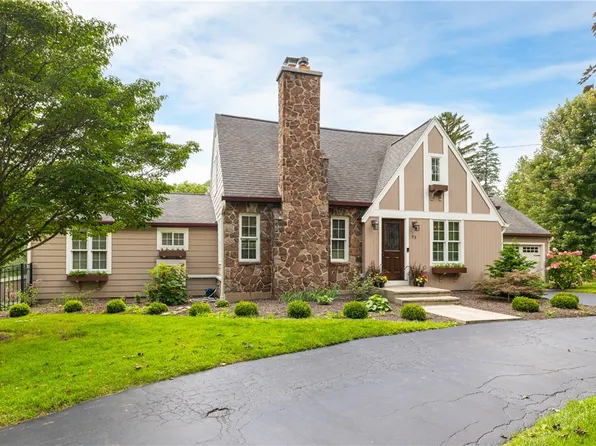 53 Pannell Cir, Fairport, NY 14450