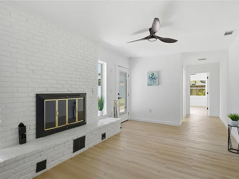 1290 Michigan Blvd — Photo 21