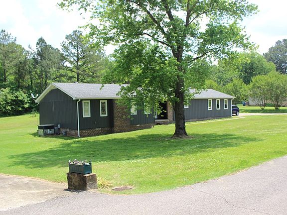 2nd image of 520 Henderson Dr