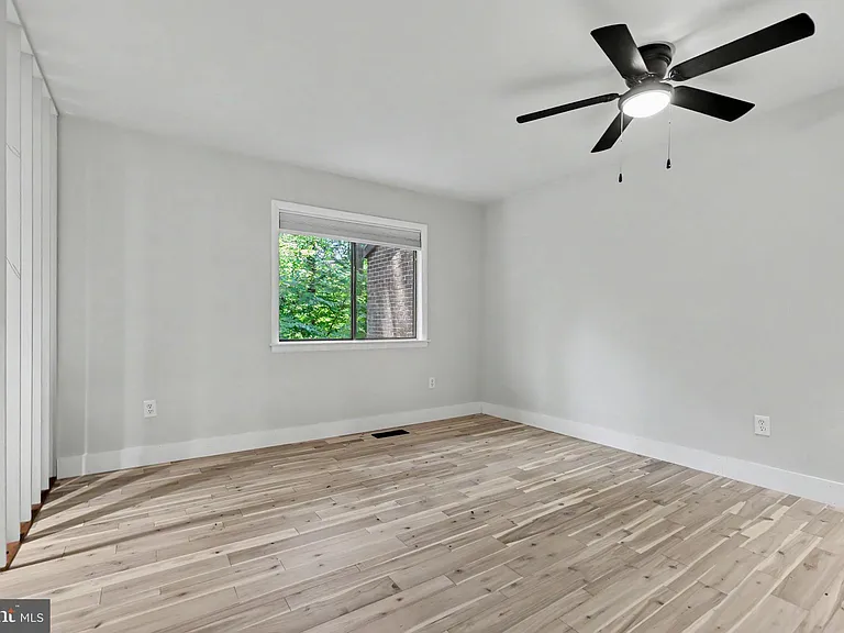 2105 Glencourse Ln — Photo 27